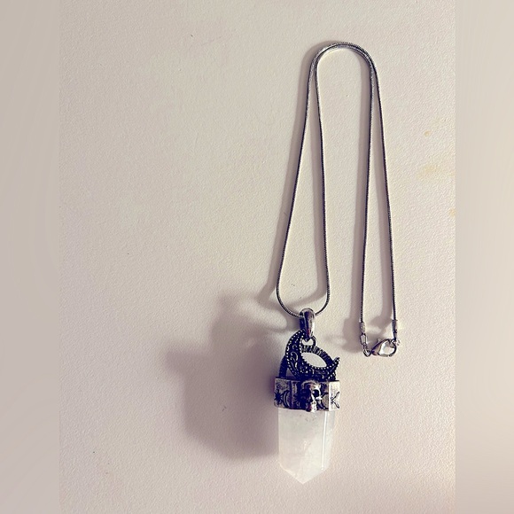 NWOT Necklace Quartz white stone faceted point pendant, skull, crescent moon - Picture 2 of 7